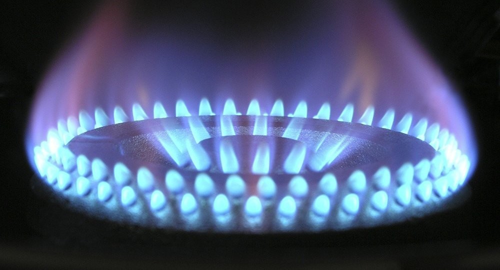 Slusari se întreabă de ce nu se ieftinește gazul: De două luni, Energocom furnizează gaze către Molodvagaz la un preț sub 670 de dolari