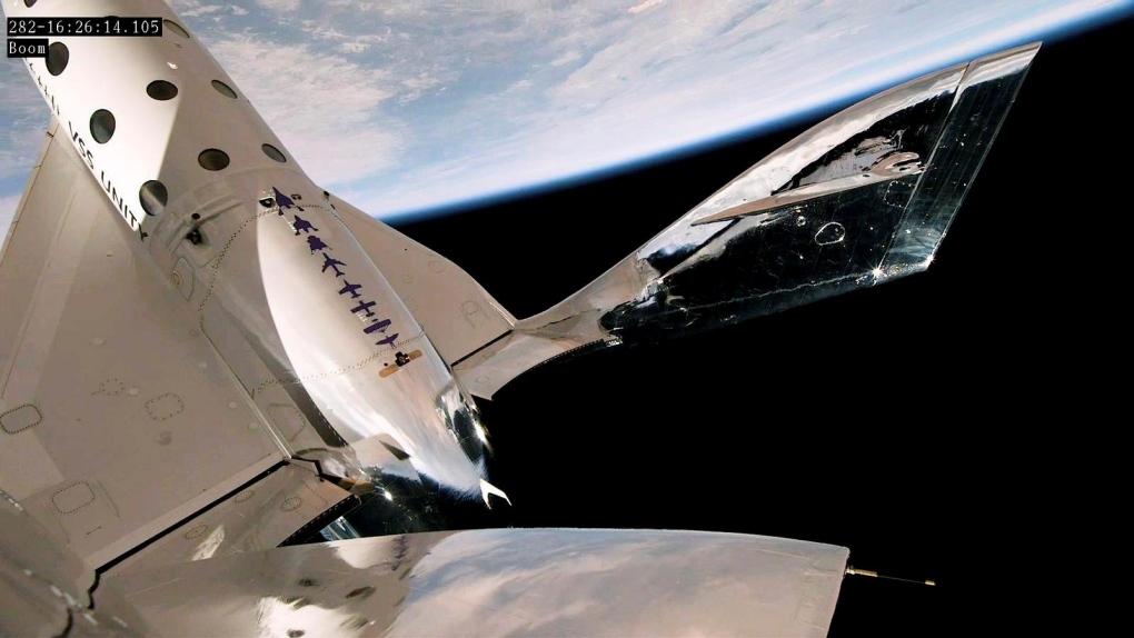 VIDEO | Primul zbor comercial al Virgin Galactic a ajuns în spațiu! Jumătate de milion de dolari pentru zece minute în imponderabilitate