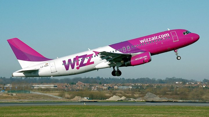 Compania „Wizz Air” ar putea relua zborurile din Chișinău! Noua administrație a AIC s-a întâlnit la Budapesta cu președintele „Wizz Air Group”