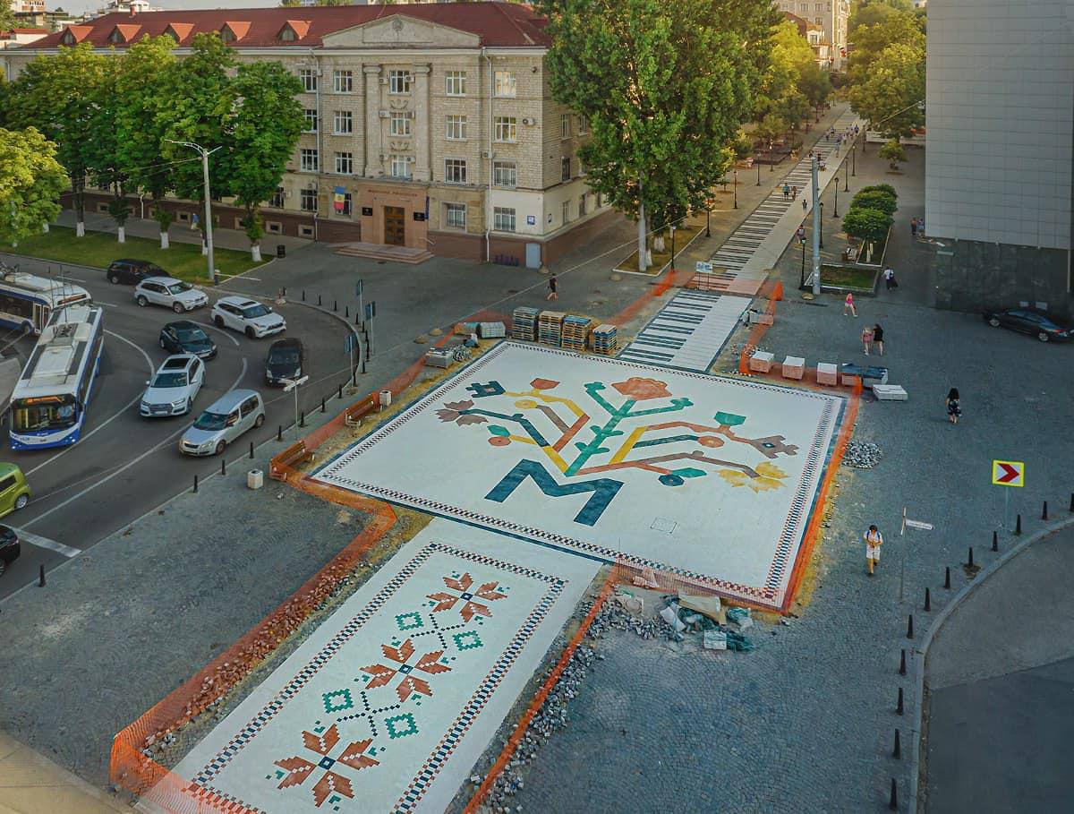 Brandul Moldovei „Pomul Vieții” a fost transformat în element de peisaj urban de către Primăria Capitalei