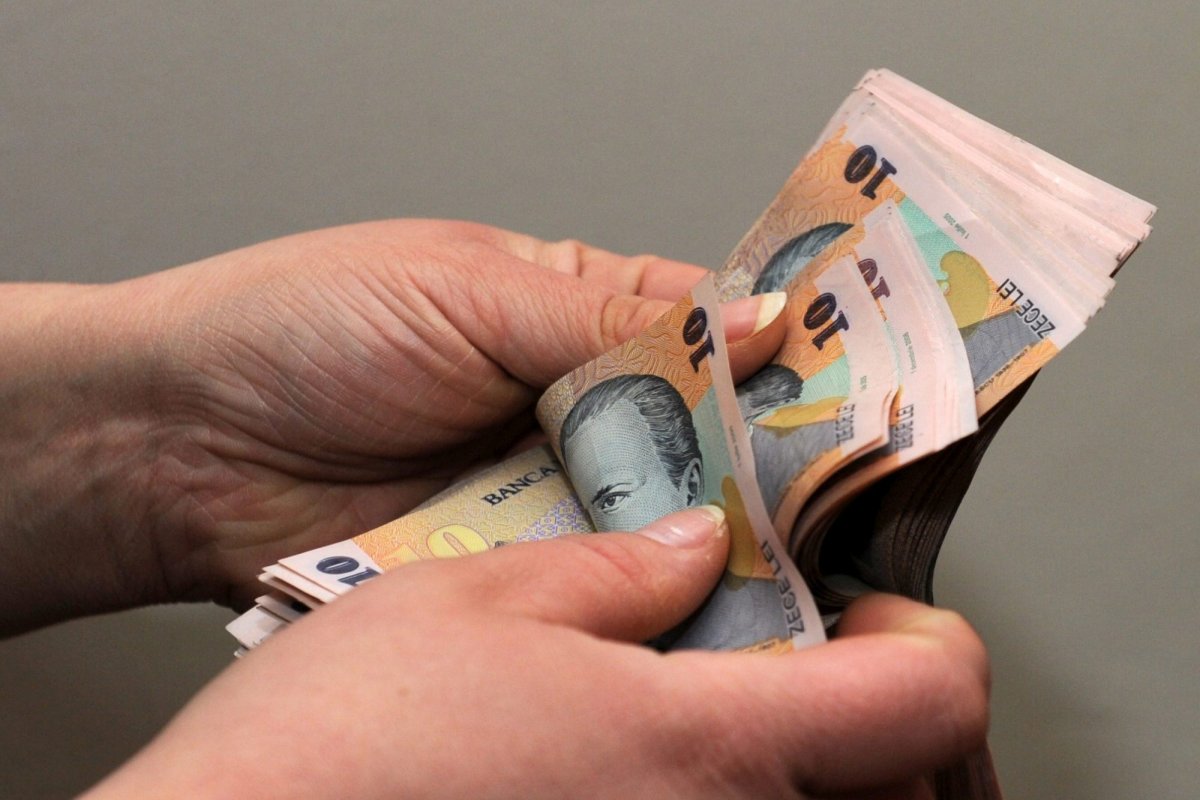 Salariul minim pe economie va fi majorat, în România, începând cu 1 octombrie 2023