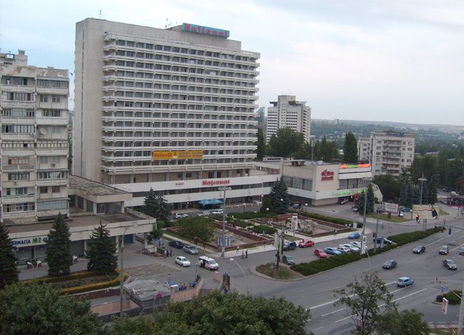 VIDEO | Terenurile aferente Hotelului Național au revenit în gestiunea municipalității, anunță primarul degrevat Ion Ceban