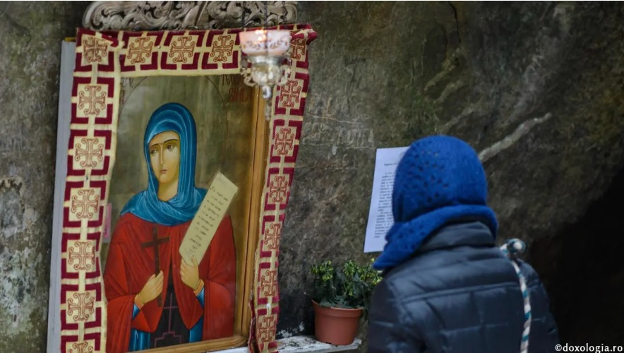 Moaştele Sfintei Teodora de la Sihla din Ucraina ar putea ajunge în România